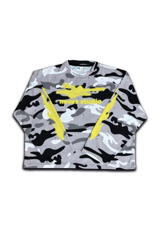 Long sleeve camo